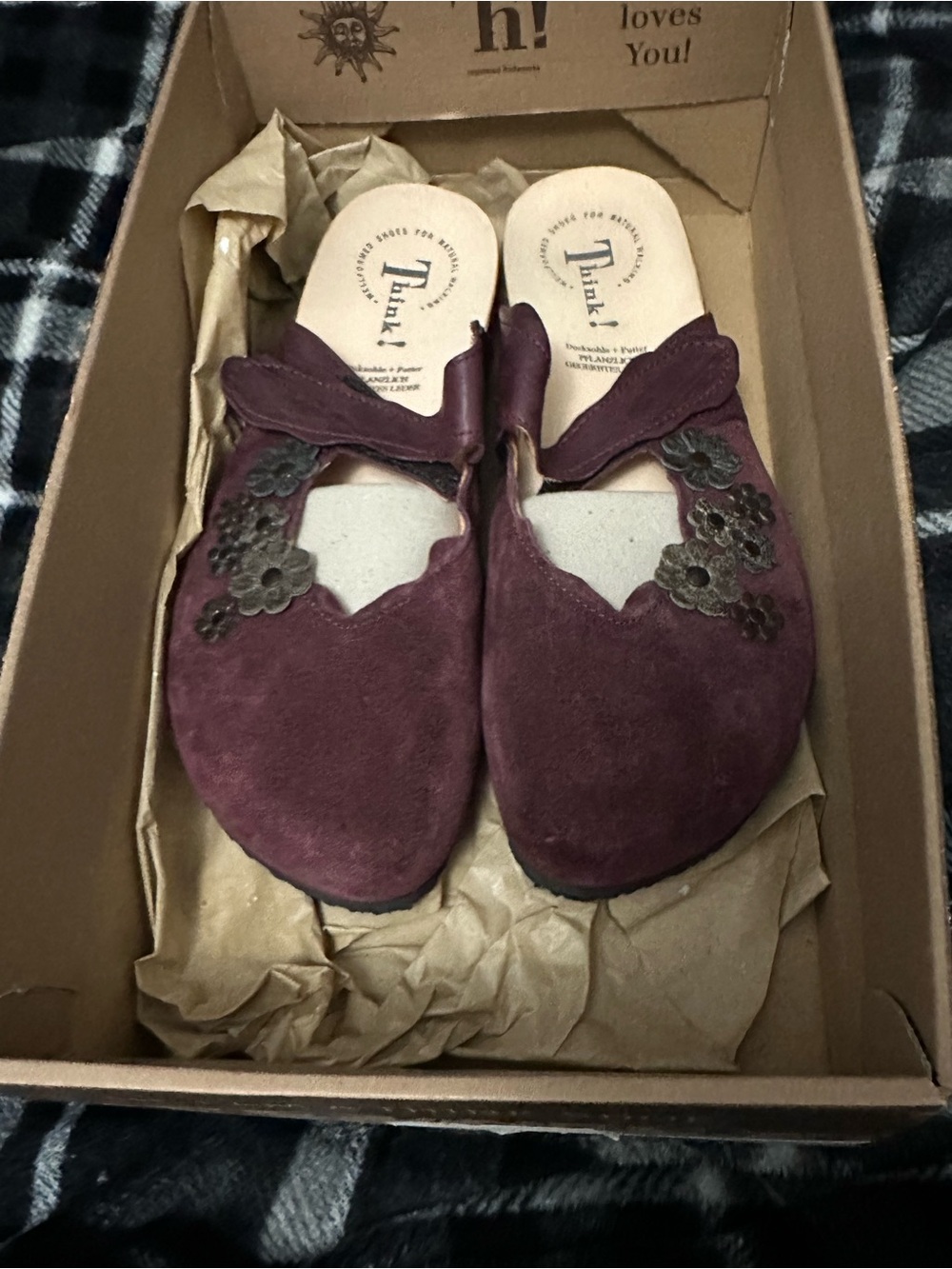 Think! Women's Plum Suede Floral Slip-On Clogs